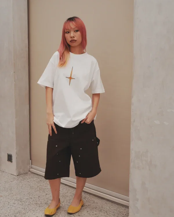 Front of the Higuruma tee on model